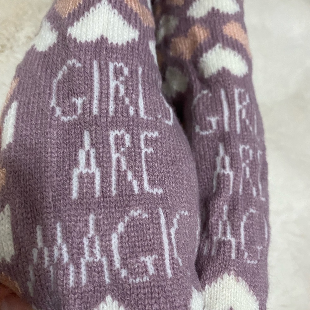 Girls Rae Dunn Sherpa socks. NWT